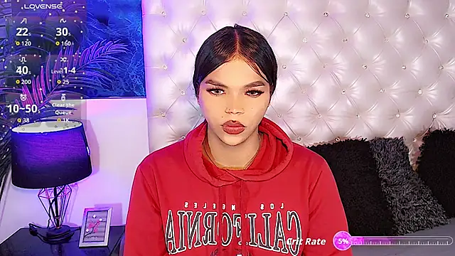 Valeria Swett  online show from 11/08/25, 09:57