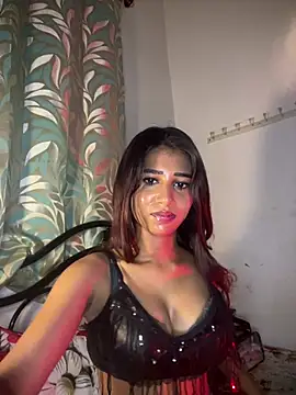 STRIP GLOW online show from 04/05/26, 04:59