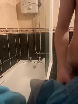 Snapshot of PayForThePaddy chatting on 10/29/25, 08:10 PayForThePaddy online show from 10/29/25, 08:10