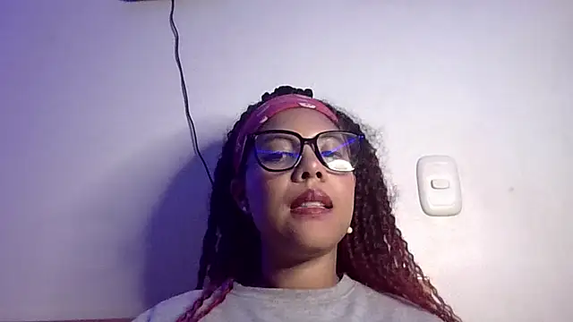 Snapshot of gigi1326 chatting on 07/17/26, 02:18 gigi1326 online show from 07/17/26, 02:18