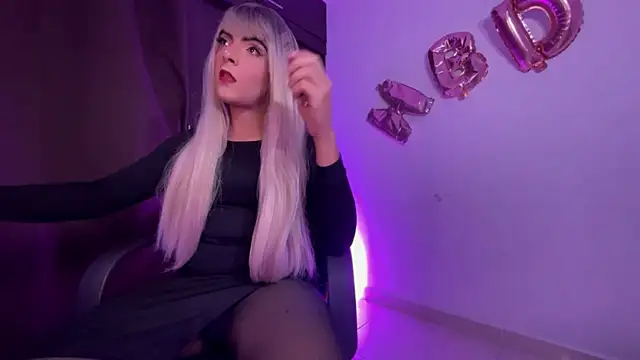 regina mills milk online show from 12/05/25, 02:31