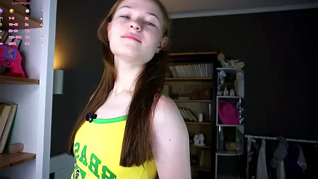 LynHillaire online show from 12/20/25, 11:17