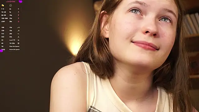 LynHillaire online show from 01/18/26, 01:26