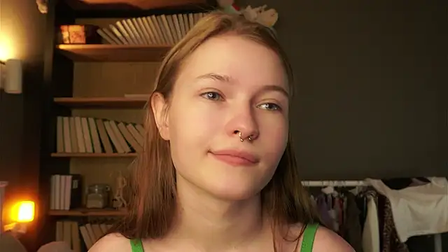 LynHillaire online show from 02/02/26, 11:20