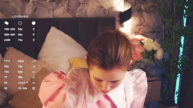 LynHillaire online show from 04/21/26, 12:44