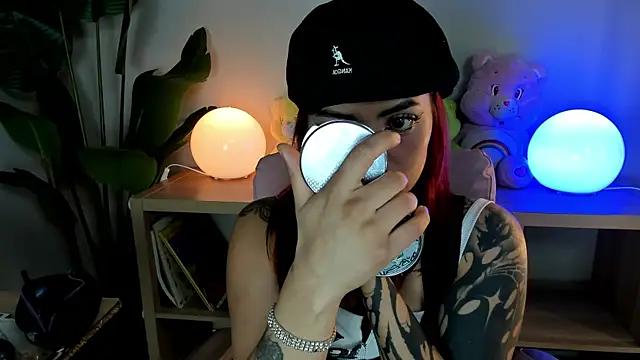 Mystic blue online show from 12/05/25, 12:36