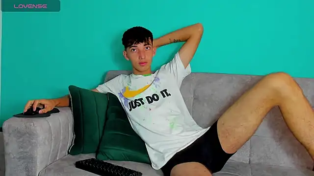 Maikol Ortiz online show from 09/09/25, 12:26