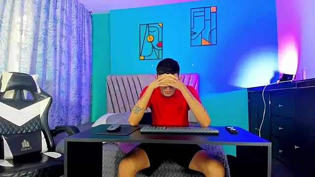 Maikol Ortiz online show from 04/20/26, 12:19