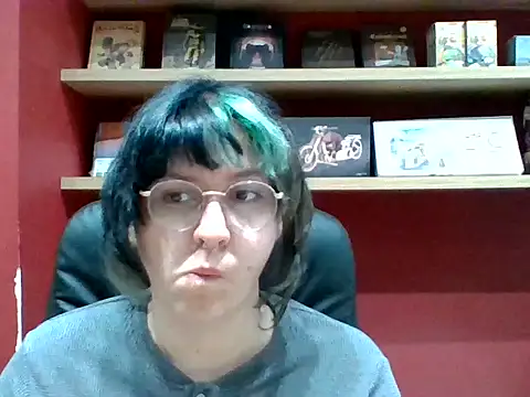 Snapshot of Froggyinthebox chatting on 06/03/26, 10:37 Froggyinthebox online show from 06/03/26, 10:37