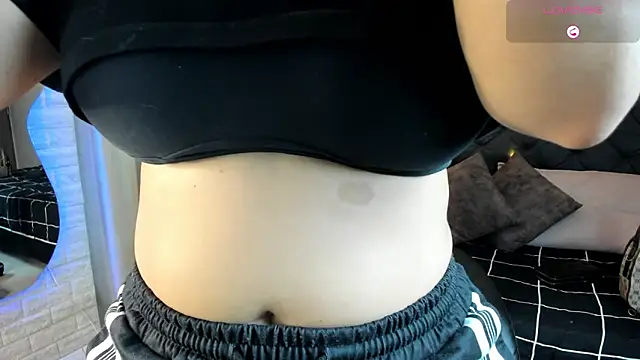 sophie  blare online show from 03/18/26, 07:06