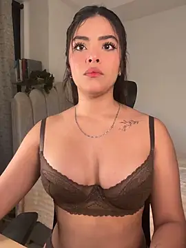 Sara-Evans online show from 11/13/25, 12:20