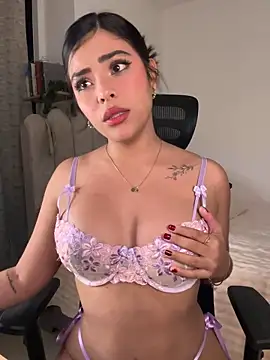 Sara-Evans online show from 11/17/25, 12:38