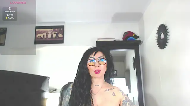 Vicky hotmilf online show from 10/09/25, 11:19