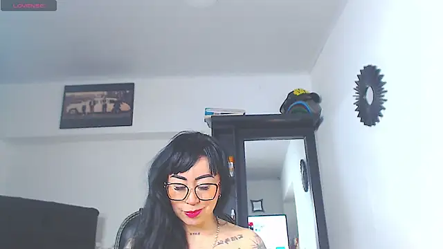 Vicky hotmilf online show from 07/08/26, 11:15