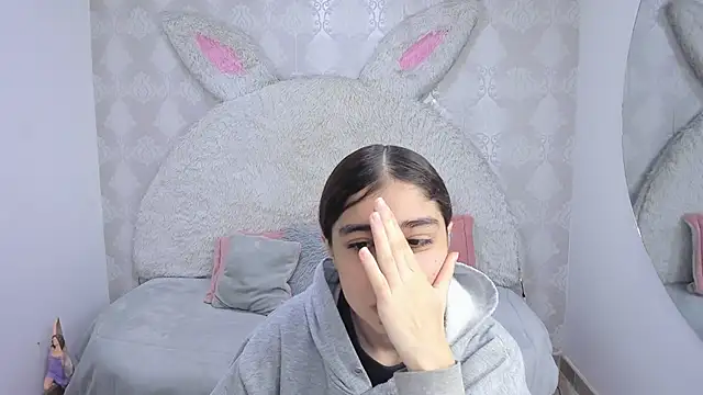 Gaby louse online show from 04/04/26, 07:11