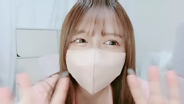 Snapshot of Hanachan_Gcup_ chatting on 10/16/25, 08:15 Hanachan Gcup  online show from 10/16/25, 08:15