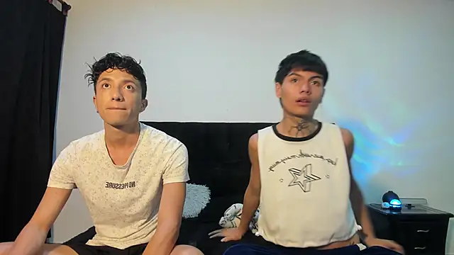 mhatias  online show from 10/27/25, 01:31