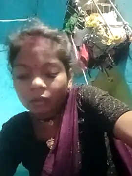 Snapshot of Hema4545 chatting on 10/07/25, 07:00 Hema4545 online show from 10/07/25, 07:00