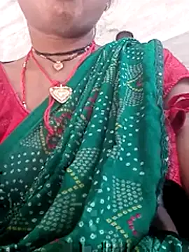 Snapshot of Hema4545 chatting on 10/12/25, 08:57 Hema4545 online show from 10/12/25, 08:57