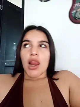 chloe 90 online show from 09/08/25, 10:09