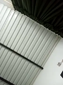 chloe 90 online show from 10/17/25, 12:01