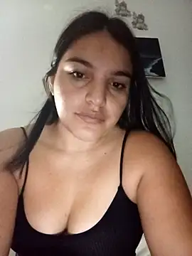 chloe 90 online show from 10/23/25, 12:21