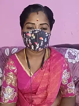 Snapshot of tamilammukuttyy chatting on 05/18/26, 10:48 tamilammukuttyy online show from 05/18/26, 10:48