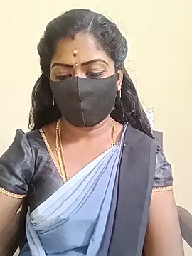 Snapshot of tamilammukuttyy chatting on 06/11/26, 03:37 tamilammukuttyy online show from 06/11/26, 03:37