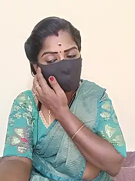 Snapshot of tamilammukuttyy chatting on 06/16/26, 05:59 tamilammukuttyy online show from 06/16/26, 05:59