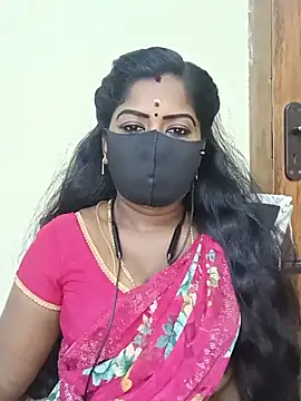 Snapshot of tamilammukuttyy chatting on 06/25/26, 02:33 tamilammukuttyy online show from 06/25/26, 02:33