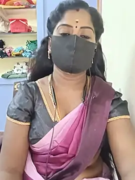 Snapshot of tamilammukuttyy chatting on 06/27/26, 12:33 tamilammukuttyy online show from 06/27/26, 12:33