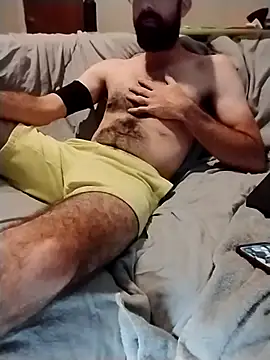 Snapshot of beauthomas chatting on 10/16/25, 03:51 beauthomas online show from 10/16/25, 03:51