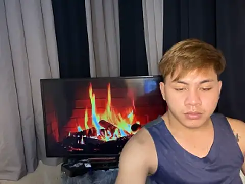 Urfucker drei online show from 12/17/25, 07:09