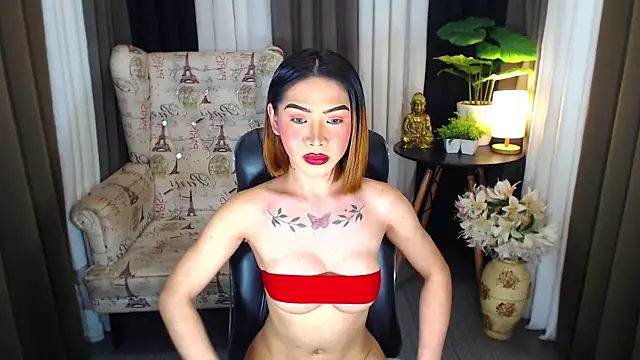 Snapshot of MariaLucyJasminx chatting on 10/30/25, 07:03 MariaLucyJasminx online show from 10/30/25, 07:03