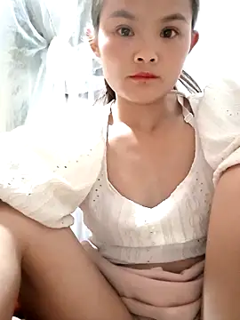 xinhxinhcute online show from 10/07/25, 02:58