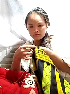 xinhxinhcute online show from 10/15/25, 03:01