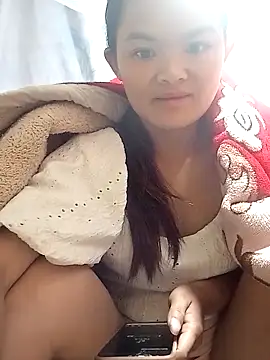 xinhxinhcute online show from 10/27/25, 09:41