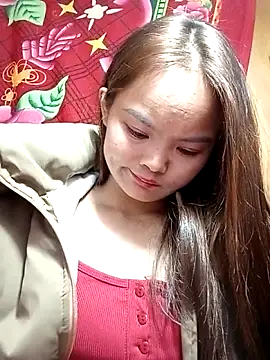 xinhxinhcute online show from 12/05/25, 12:14