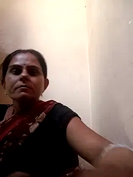 Snapshot of Hot_rachnasexy chatting on 05/13/26, 02:20 Hot rachnasexy online show from 05/13/26, 02:20