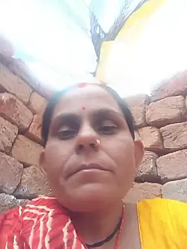 Snapshot of Hot_rachnasexy chatting on 06/17/26, 11:12 Hot rachnasexy online show from 06/17/26, 11:12