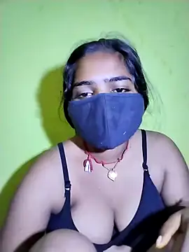 Snapshot of Bebo_Sweety143 chatting on 10/19/25, 03:45 Bebo Sweety143 online show from 10/19/25, 03:45