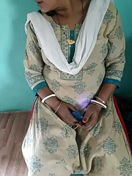 desi boudi87 online show from 04/07/26, 09:21