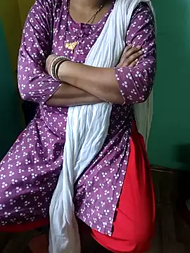 Snapshot of desi_boudi87 chatting on 05/03/26, 03:23 desi boudi87 online show from 05/03/26, 03:23