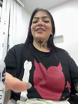 MAGIC TESSA online show from 02/19/26, 04:36