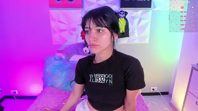 LindaWz  online show from 10/28/25, 03:54