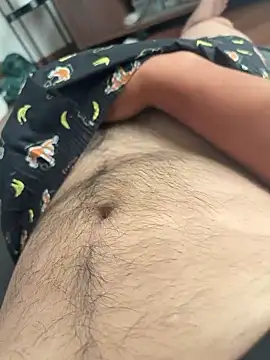 Snapshot of sukebegorilla chatting on 09/19/25, 11:27 sukebegorilla online show from 09/19/25, 11:27