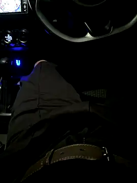 Snapshot of sukebegorilla chatting on 09/23/25, 12:19 sukebegorilla online show from 09/23/25, 12:19