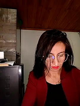 ERIKA  29 online show from 09/18/25, 12:18