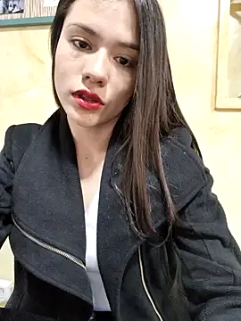 Snapshot of CHARLOTTE__05 chatting on 09/14/25, 01:10 CHARLOTTE 05 online show from 09/14/25, 01:10