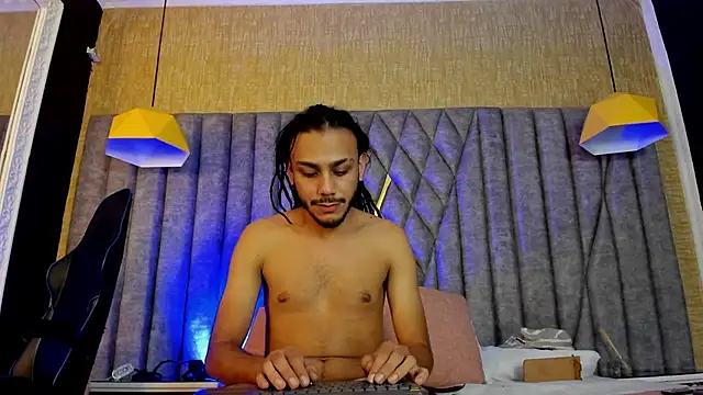 Boss Domiinator online show from 10/13/25, 03:28